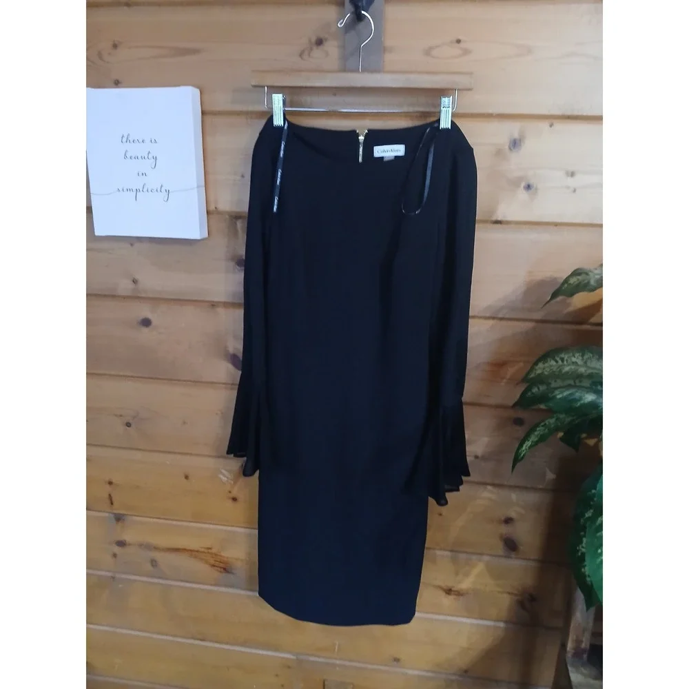 Calvin Klein Bell Sheath Dress in Black Size: 4 #CD0C14DY NWT Damaged Hem‎